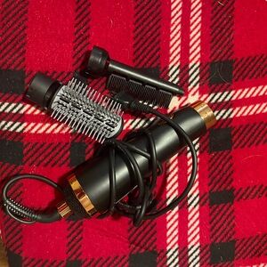 Black and Gold Hair Styling Tool